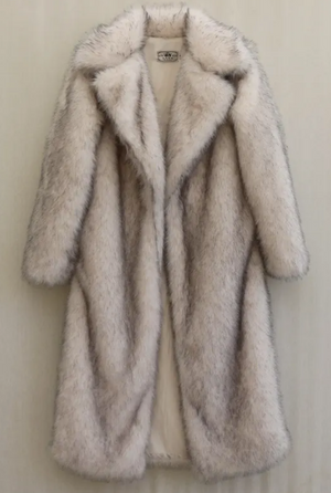 COSTUME RENTAL - X47D 1970's Fur Coat Large