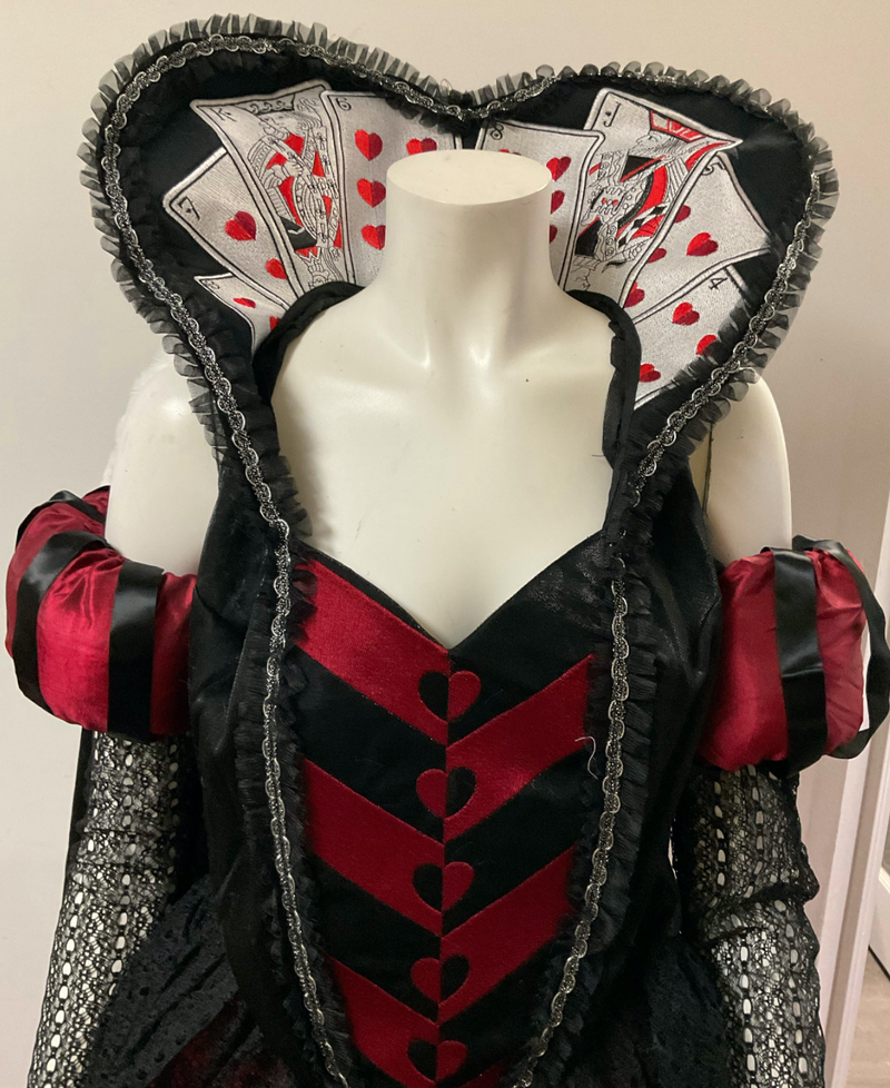 COSTUME RENTAL - D24B Queen of Hearts