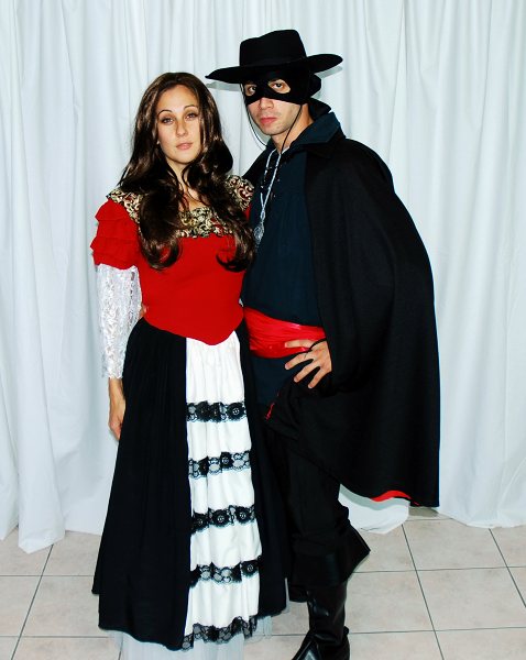 COSTUME RENTAL - I19 Elena Dress from Zorro 2pc medium – WPC