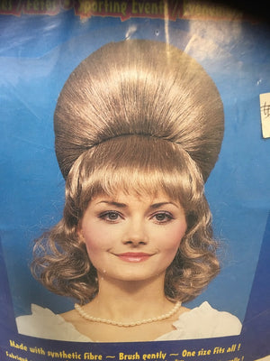 WIG: 50's Bouffant Wig