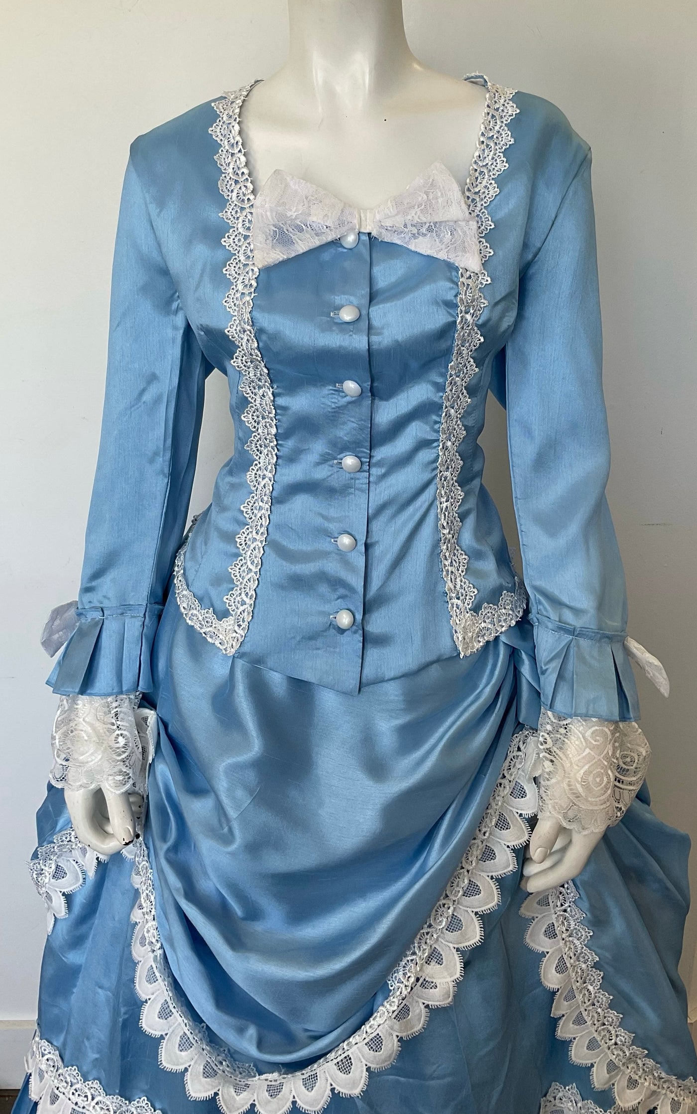 COSTUME RENTAL - C94 Baby Blue Victorian Gown 3 pcs XL Woodbridge Costume Rentals COSTUME RENTAL - C94 Baby Blue Victorian Gown 3 pcs XL Woodbridge Costume Rentals