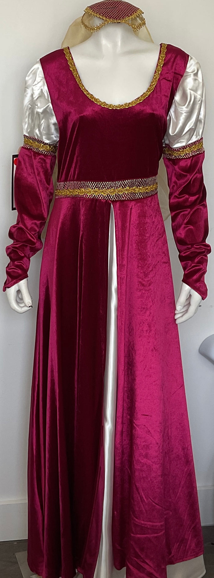 COSTUME RENTAL - A28 Lady Guinivere of Camelot - 2 pcs