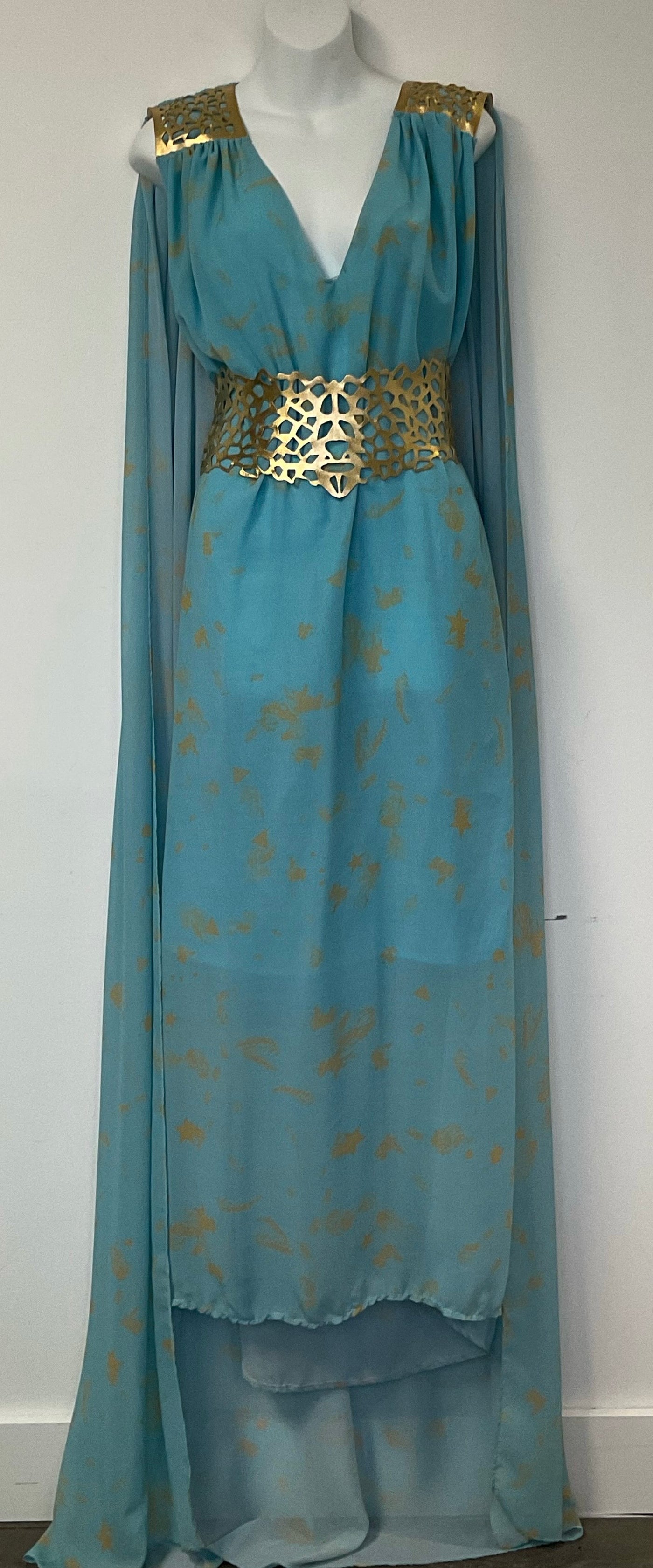 COSTUME RENTAL - A53 Daenerys Game of Thrones 2pc MED Woodbridge Costume Rentals COSTUME RENTAL - A53 Daenerys Game of Thrones 2pc MED Woodbridge Costume Rentals