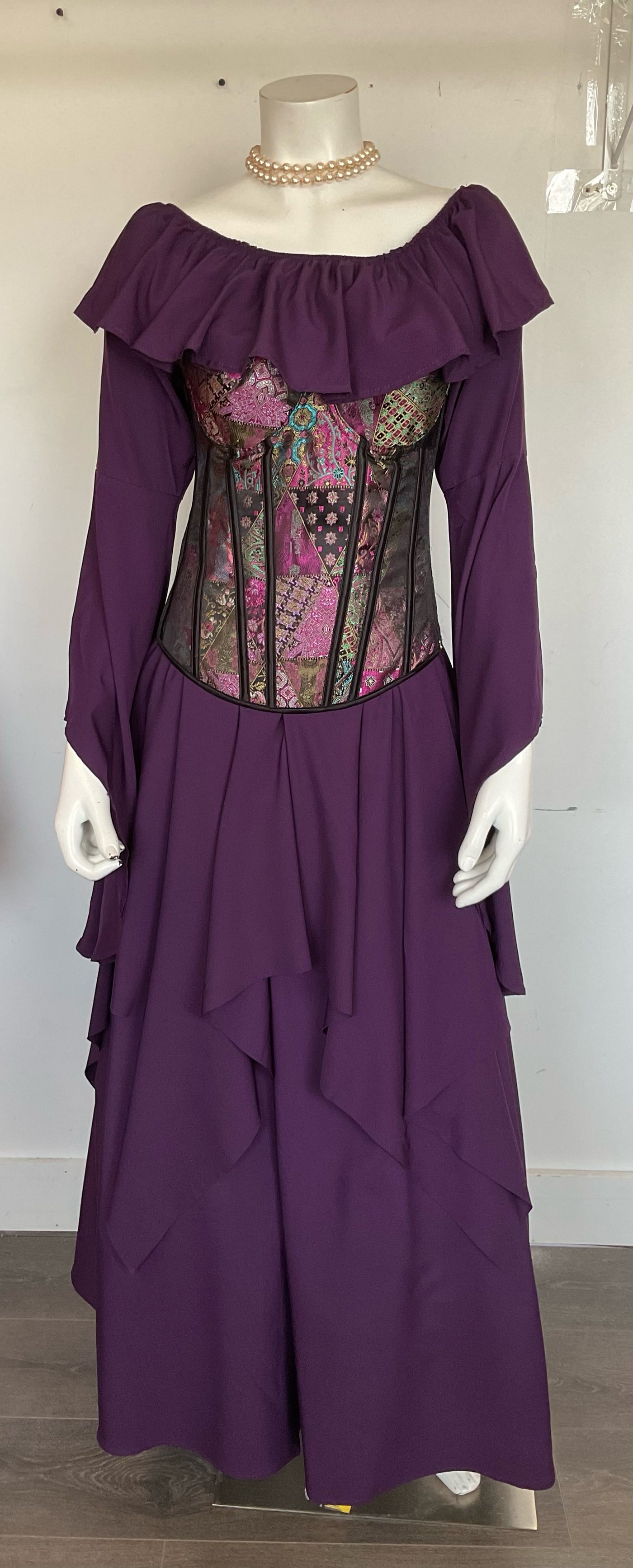 COSTUME RENTAL - A88 Renaissance Faire Purple Gown MED 1 pc Woodbridge Costume Rentals COSTUME RENTAL - A88 Renaissance Faire Purple Gown MED 1 pc Woodbridge Costume Rentals