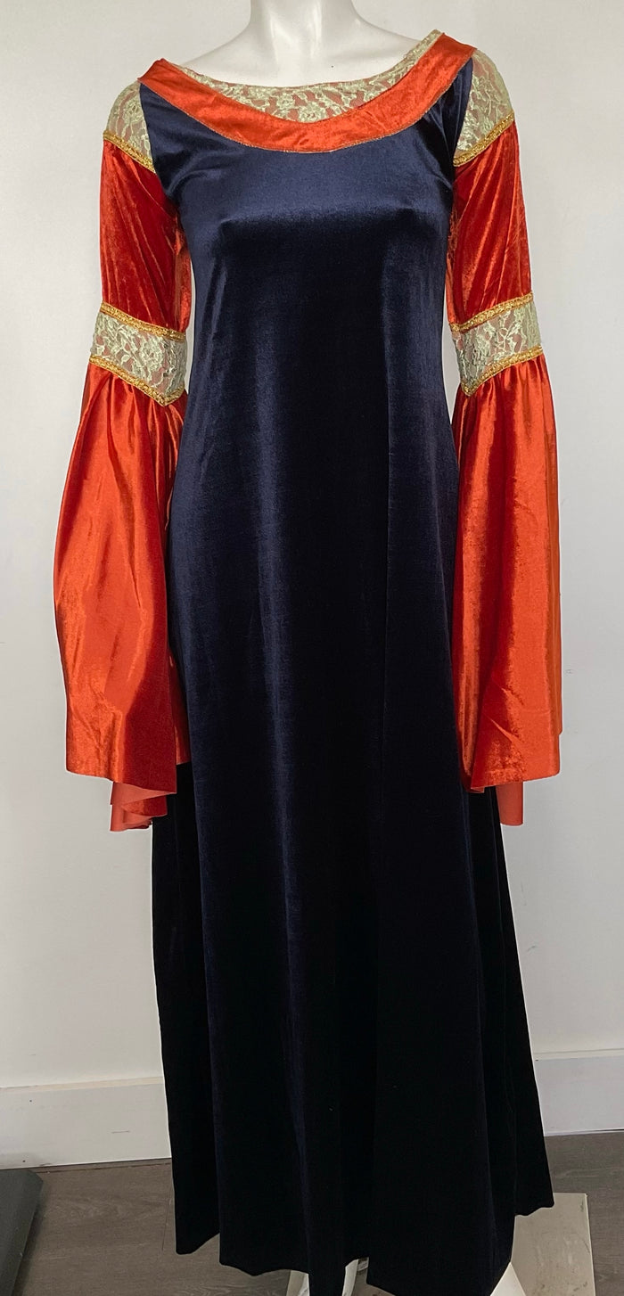 COSTUME RENTAL - D87 Arwen Lord of the Rings Red Dress 2 pc Med Woodbridge Costume Rentals COSTUME RENTAL - D87 Arwen Lord of the Rings Red Dress 2 pc Med Woodbridge Costume Rentals