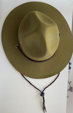 COSTUME RENTAL - Z445 Mounty / Trooper Hat RENTAL