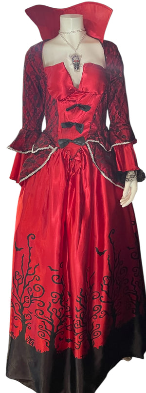 COSTUME RENTAL - P18 Vampire Princess Large