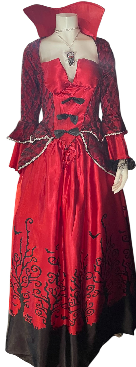 COSTUME RENTAL - P18 Vampire Princess Large