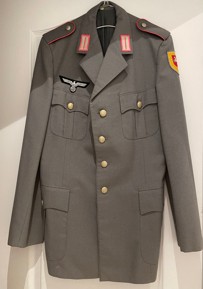 COSTUME RENTAL - O11B ROYAL CANADIAN OFFICER Med