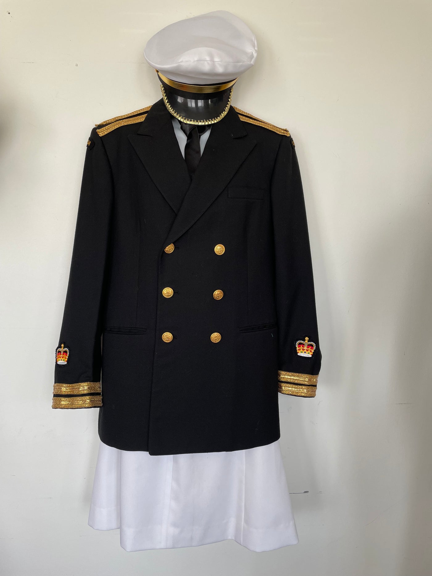 COSTUME RENTAL COSTUME RENTAL