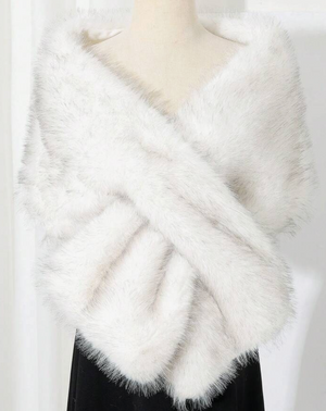 COSTUME RENTAL - J38C 1920's White Faux Fur Stole