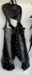 COSTUME RENTAL - A65A MEDIEVAL LEG ARMOUR