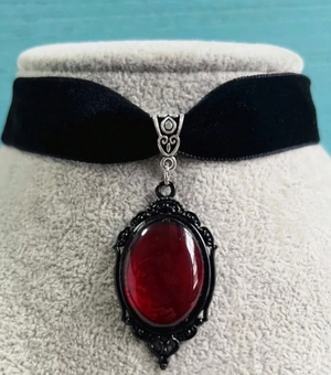 ACCESS: Gothic Vampire Choker