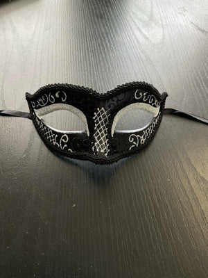 MASK: Black and WHite eye mask