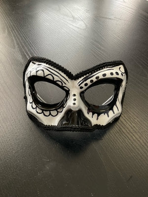 MASK: Black and WHite eye mask