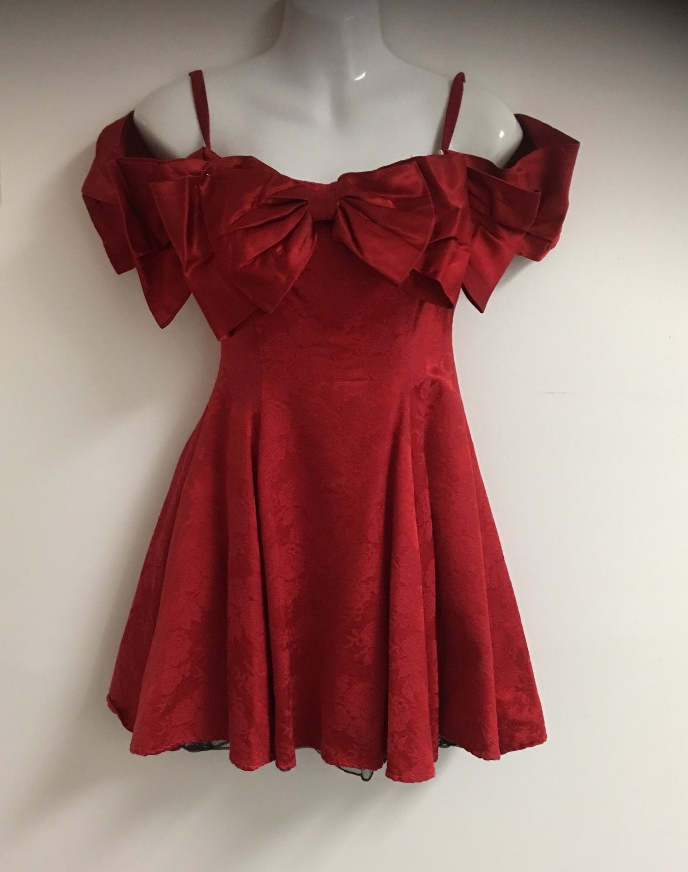 COSTUME RENTAL - J36 1920s Betty Boop Red Dress Woodbridge Costume Rentals COSTUME RENTAL - J36 1920s Betty Boop Red Dress Woodbridge Costume Rentals