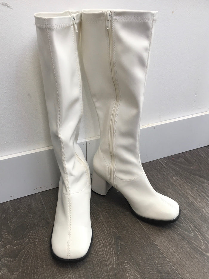 SHOE RENTAL - Z73 Women's Go Go Boots (white)-size 9