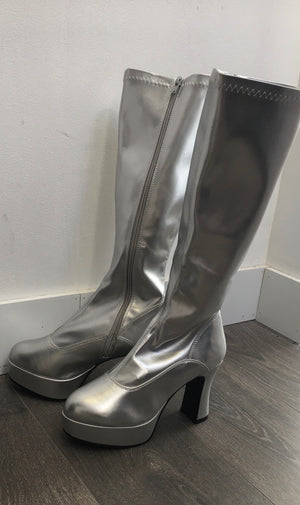 SHOE RENTAL - Z64 Women's Silver Platform Boots