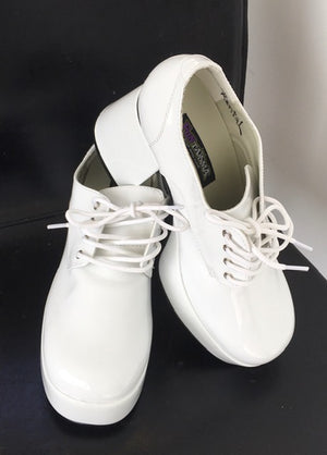SHOE RENTAL - Z47c White Shiny Platform Shoes Rental - Small 8-9