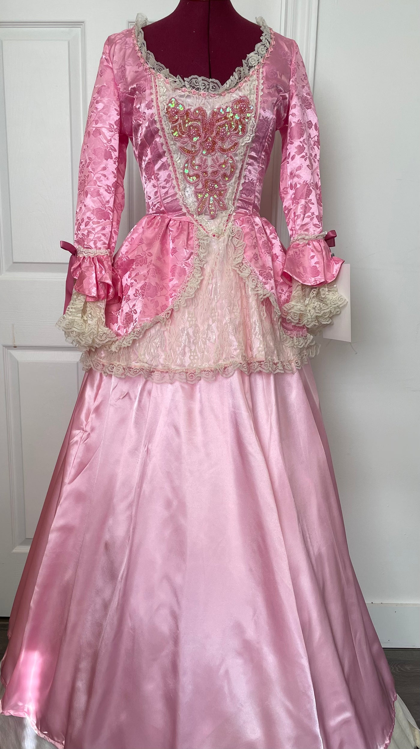 Costume Pink Funeral Dress COSTUME RENTAL B2 Pink Colonial Dress Bridgerton Pcs MED Costume Pink Funeral Dress COSTUME RENTAL B2 Pink Colonial Dress Bridgerton Pcs MED